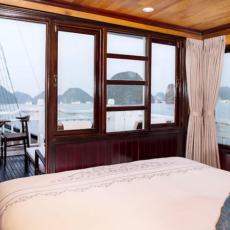 Aphrodite Cruise Hạ Long Exterior foto