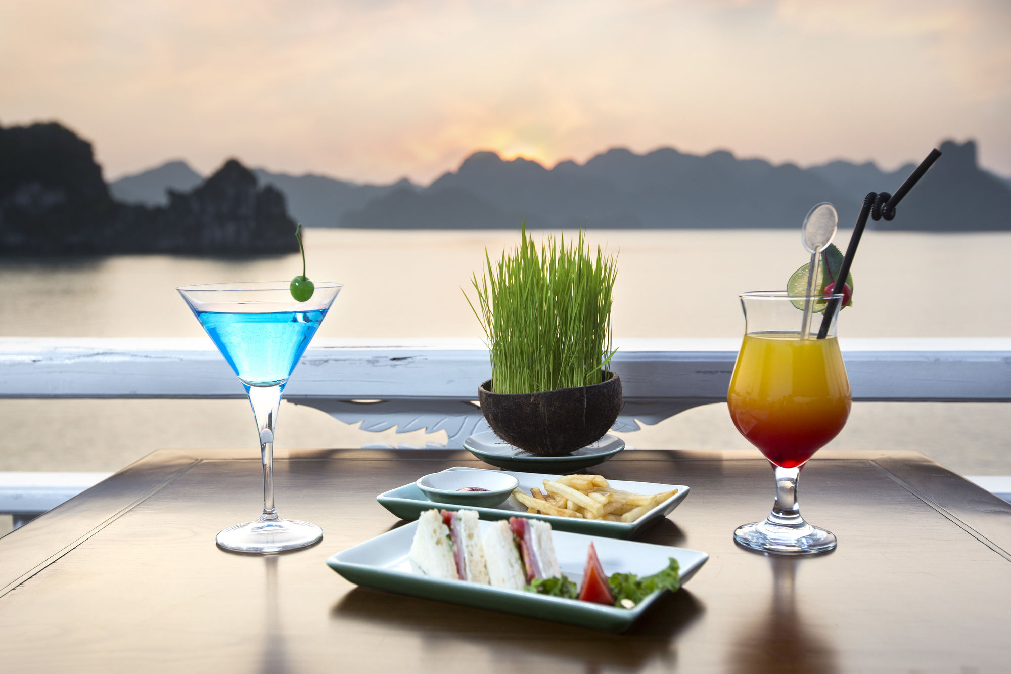 Aphrodite Cruise Hạ Long Exterior foto