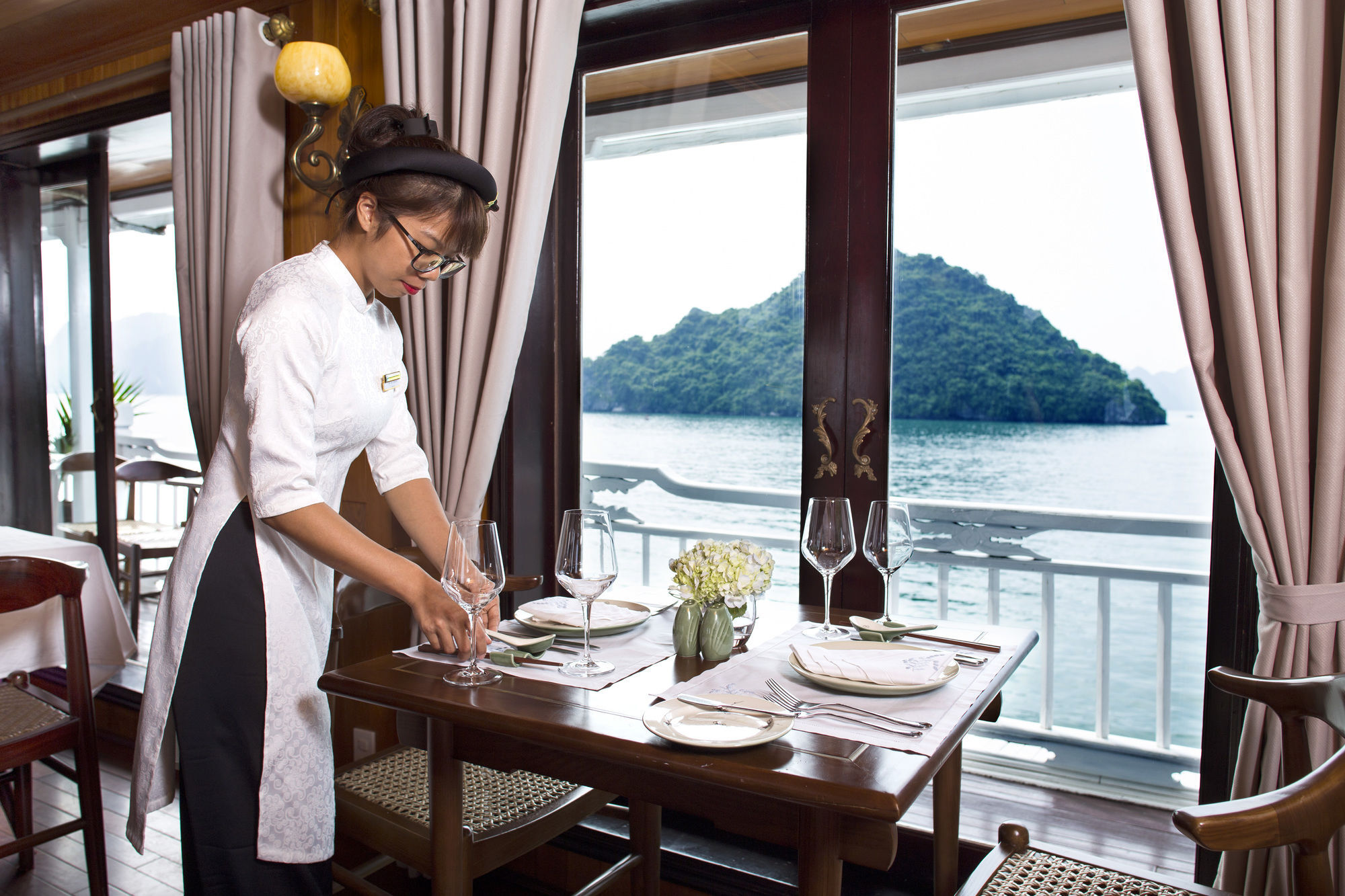 Aphrodite Cruise Hạ Long Exterior foto