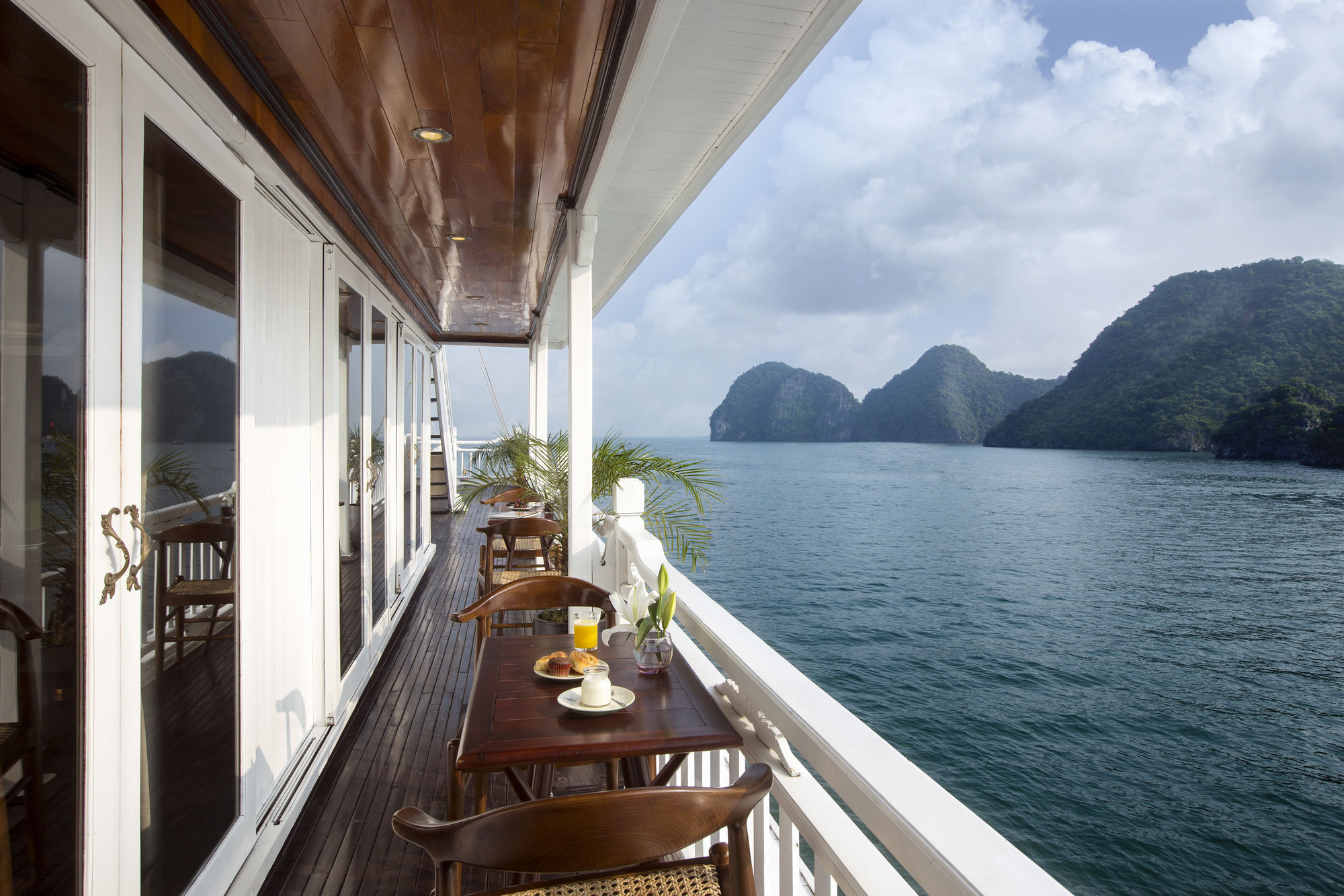 Aphrodite Cruise Hạ Long Exterior foto